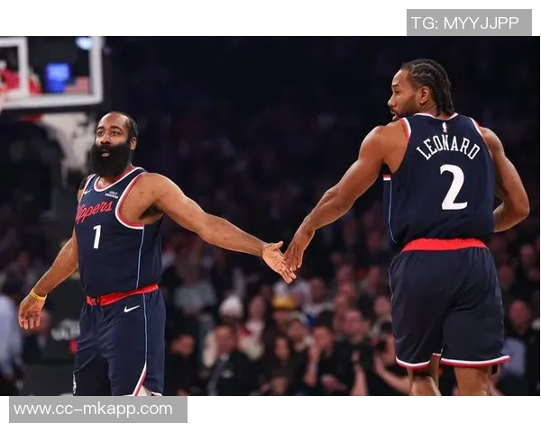 小卡近期表现惊艳四战狂砍156分创生涯新高并送出6次盖帽