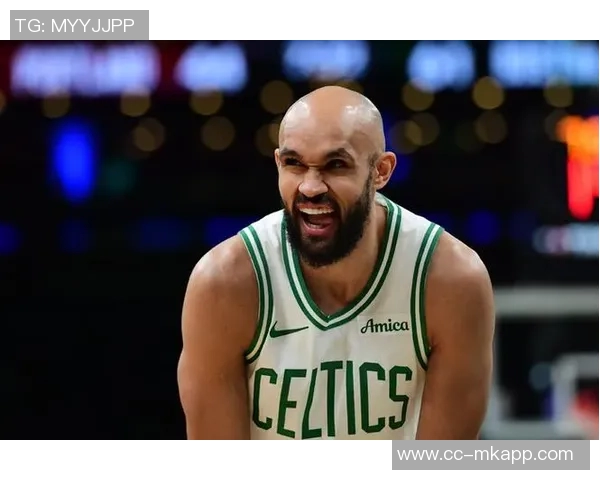 德里克怀特表现低迷12投仅3中三分球命中率不佳失误频繁